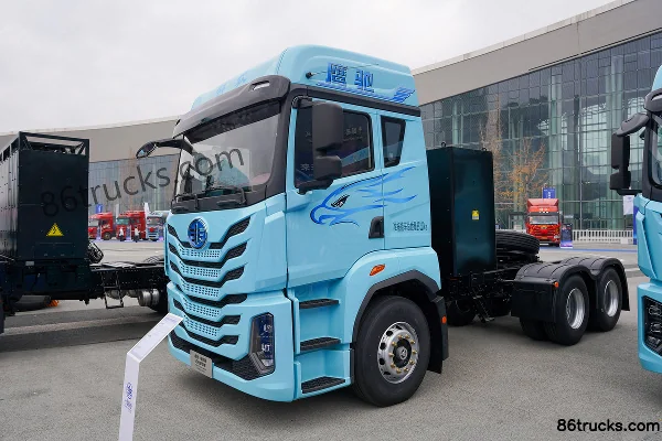 FAW Jiefang Yingchi 6X4(10 wheels) Electric Tractor Truck CATL 400kWh Exterior (3) | 86Trucks