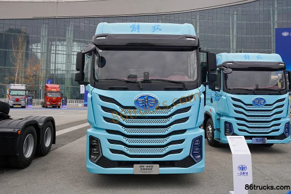 FAW Jiefang Yingchi 6X4(10 wheels) Electric Tractor Truck CATL 400kWh Exterior (2) | 86Trucks