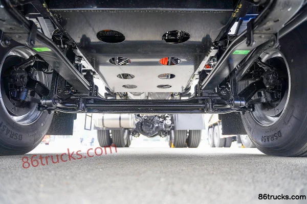 FAW Jiefang Yingchi 6X4(10 wheels) Battery Swap Pure Electric Tractor Truck CATL 400.61kWh Chassis (1) | 86Trucks
