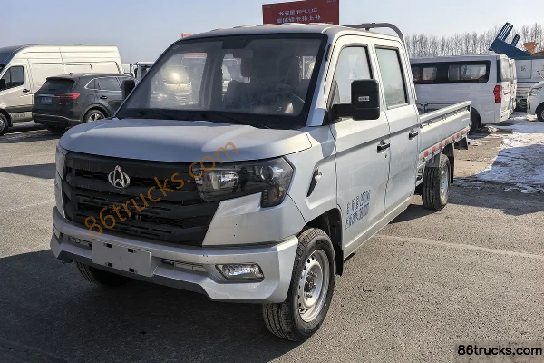 Ankai Xingka PLUS Comfort Edition 1.6L CNG 105hp 4X2(6 wheels) Hydraulic Brake 2.6m Double Row Flatbed Micro Truck Exterior (3) | 86Trucks