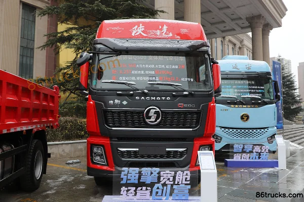 SHACMAN Commercial Vehicle Deyu Q500 14.8L LNG 560 hp 6X4(10 wheels) Fast Gear 12-Speed Tractor Truck Exterior (2) | 86Trucks