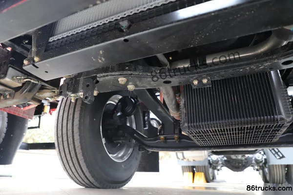 SHACMAN Commercial Vehicle Deyu Q500 14.8L LNG 560 hp 6X4(10 wheels) Fast Gear 12-Speed Tractor Truck Chassis (2) | 86Trucks