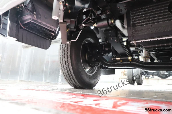 SHACMAN Commercial Vehicle Delong G300 150 hp 4X2(6 wheels) 4.18m Single Row Flatbed Light Truck Chassis (2) | 86Trucks