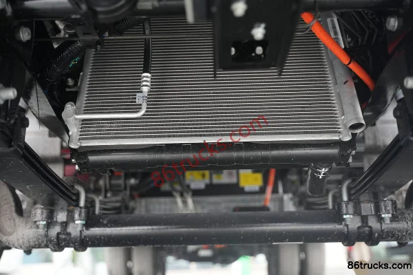 BYD T4 Tech Edition Hydraulic Tailgate 3.7m Single Row Pure Electric Van Light Truck FinDreams 62.36kWh 4X2(6 wheels) Chassis (2) | 86Trucks