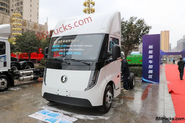SHACMAN Zhiyun Kunshi 4.15m Single Row Battery-Swap Pure Electric Van Light Truck CATL 81.12kWh 4X2(6 wheels) Exterior (3) | 86Trucks