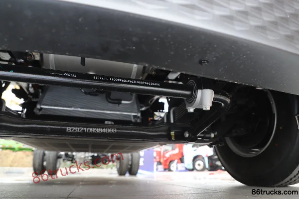 SHACMAN Zhiyun Kunshi 4.15m Single Row Battery-Swap Pure Electric Van Light Truck CATL 81.12kWh 4X2(6 wheels) Chassis (3) | 86Trucks