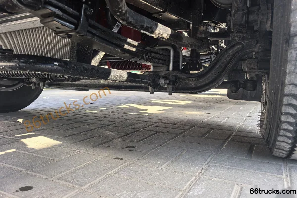 Foton Aumark S1 Southwest Edition 156hp 4X2(6 wheels) 3.83m semi-row flatbed light truck Chassis (3) | 86Trucks