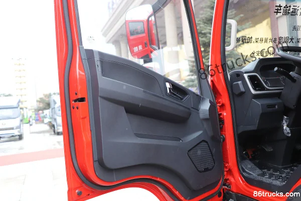 SHACMAN Commercial Vehicle Delong G200 2.5L Diesel 180 hp 4X2(6 wheels) Fast Gear 8-speed 3.82m Crew Cab Stake Light Truck (2) | 86Trucks