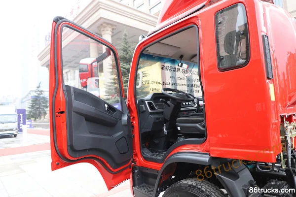 SHACMAN Commercial Vehicle Delong G200 2.5L Diesel 180 hp 4X2(6 wheels) Fast Gear 8-speed 3.82m Crew Cab Stake Light Truck (1) | 86Trucks