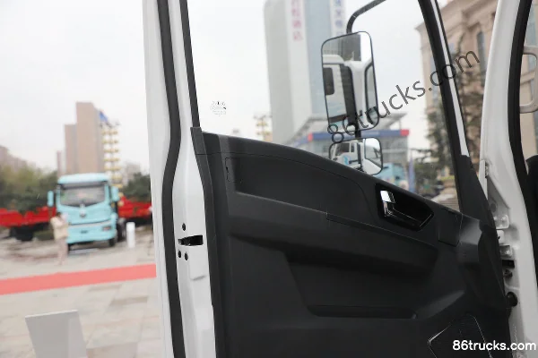 SHACMAN Commercial Vehicle Zhiyun S300 4X2(6 wheels) Electric Sweeper Truck, 120.27kWh Cab (3) | 86Trucks