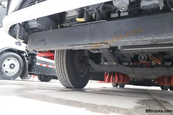 SHACMAN Commercial Vehicle Zhiyun S300 4X2(6 wheels) Electric Sweeper Truck, 120.27kWh Chassis (2) | 86Trucks