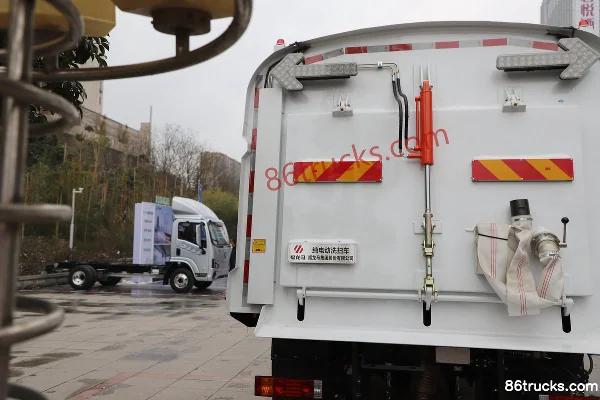 SHACMAN Commercial Vehicle Zhiyun S500 4X2(6 roues) balayeuse-laveuse électrique pure 231,84 kWh Carrosserie (2) | 86Trucks