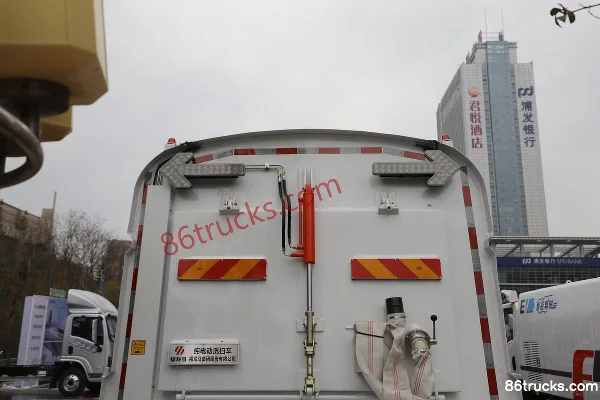 SHACMAN Commercial Vehicle Zhiyun S500 4X2(6 roues) balayeuse-laveuse électrique pure 231,84 kWh Carrosserie (1) | 86Trucks