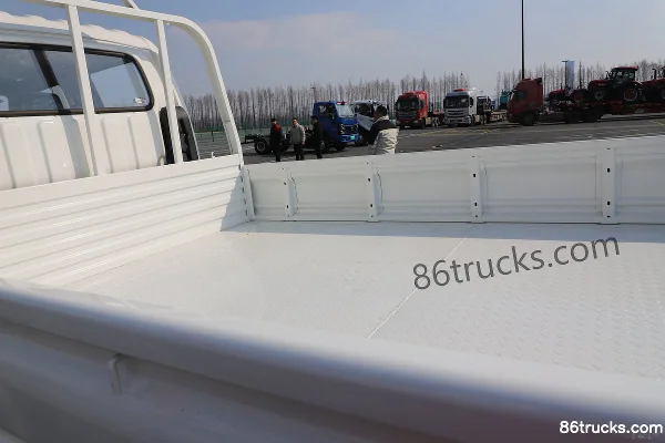 Feidi MX 1.6L 105hp 4X2(6 wheels) CNG 3.02m double-row flatbed mini truck (China VI) Body (3) | 86Trucks