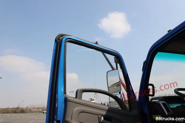 Feidi V6 2.5L Diesel 176 hp 4X2(6 wheels) 10-speed Air Brake 4.15m Single Row Flatbed Light Truck Cab (2) | 86Trucks