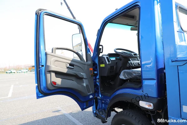 Feidi V6 2.5L Diesel 176 hp 4X2(6 wheels) 10-speed Air Brake 4.15m Single Row Flatbed Light Truck Cab (1) | 86Trucks