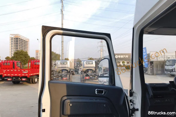 SHACMAN Zhiyun Kunshi Air Brake High Roof 4.15m Single Row Electric Van Light Truck CATL 120.27kWh 4X2(6 wheels) Cab (1) | 86Trucks