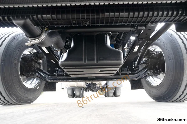 FAW Jiefang Yingteng 15L LNG 600 hp 6X4(10 wheels) FAW Jiefang 12-Speed AMT Automatic Tractor Truck Chassis (1) | 86Trucks
