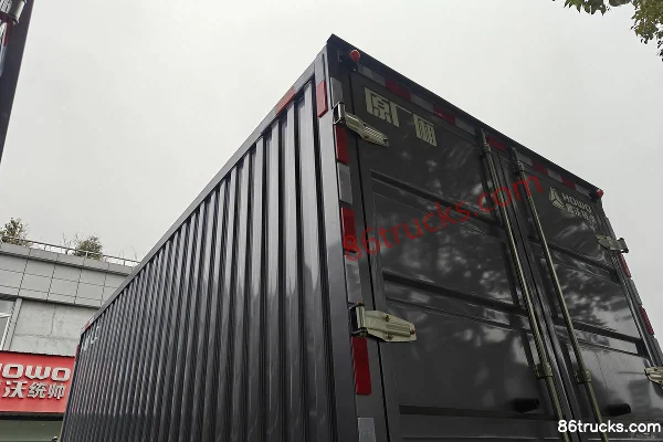 Sinotruk HOWO Tongshuai 150 hp 4X2(6 wheels) 4.15m single-row van light truck (Fast Gear 8-speed) Body (2) | 86Trucks