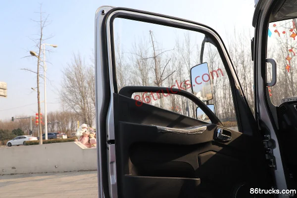 Foton Times Pilot M5 151hp 4X2(6 wheels) 3.8m semi-row van light truck (Fast Gear 8-speed) Cab (3) | 86Trucks