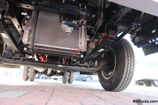 FAW Jiefang New Zhaocaihu Pro 2.5L Diesel 150 hp 4X2(6 wheels) 5-speed Air Brake 4.2m Single Row Flatbed Light Truck Chassis (3) | 86Trucks