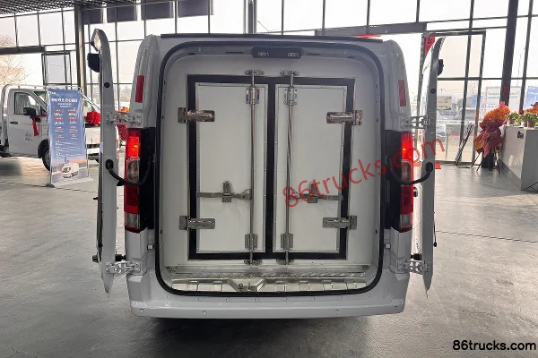 FARIZON Xingxiang V8E Smart Edition 2-Seat Electric Refrigerated Truck Xuanwu 51.39kWh Cab (1) | 86Trucks