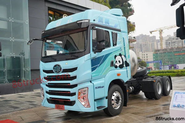 FAW Jiefang Yingteng 13.2L LNG 530hp 6X4(10 wheels) FAW Jiefang 12-Speed AMT Automatic Tractor Truck Exterior (2) | 86Trucks