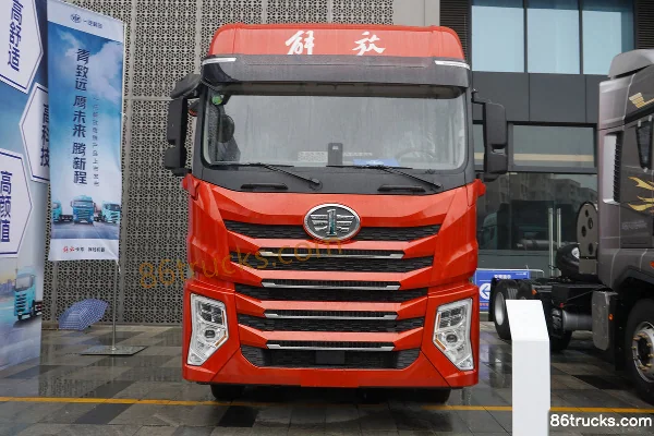 FAW Jiefang Qingdao Yingteng 13.2L Diesel 580 hp 6X4(10 wheels) FAW Jiefang 12-Speed Tractor Truck Exterior (2) | 86Trucks