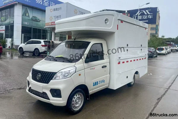 Foton V1 1.2L Gasoline 91hp 4X2(6 wheels) Landai 5-Speed 2.8m Single-Row Sales Truck Exterior (2) | 86Trucks
