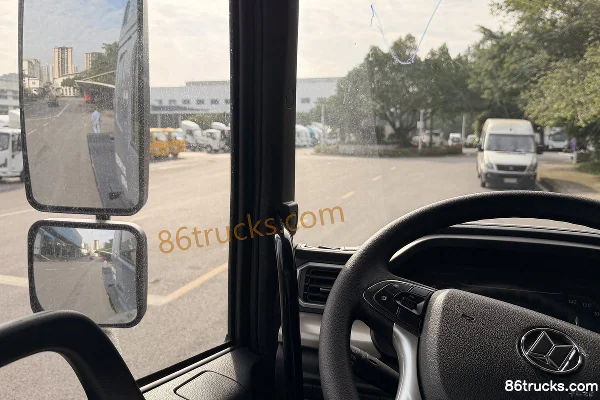Zhiyu Weike Z5 Standard Load Edition 6X4(10 wheels) Electric Tractor Truck EVE 400.61kWh Cab (1) | 86Trucks
