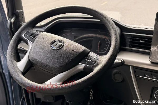 Zhiyu Weike Z5 Standard Load Edition 6X4(10 wheels) Electric Tractor Truck EVE 400.61kWh Cab (2) | 86Trucks