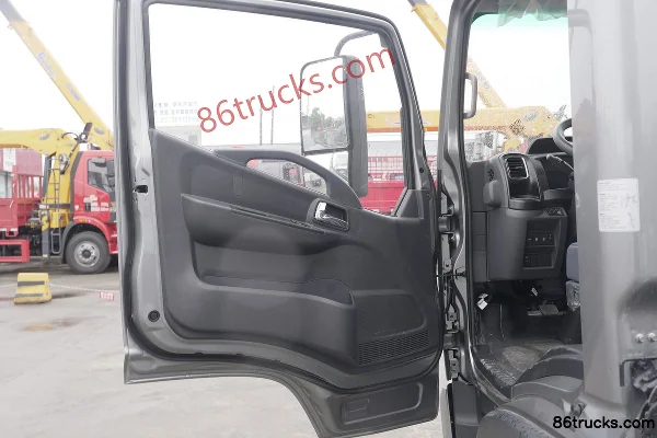 Dongfeng Duolika D6-L Ruineng Edition 190hp 4X2(6 wheels) 4.17m Single Row Van Light Truck (China VI) Cab (2) | 86Trucks
