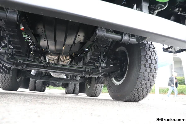 SAIC Hongyan Genlyon Composite Version 8X4(12 wheels) 5.8m Half Row Pure Electric Dump Truck CATL 600kWh Chassis (3) | 86Trucks
