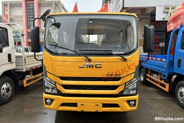 JMC Kaiyun+ Medium Body 2.5L Diesel 156hp 4X2(6 wheels) WLY 6-Speed Air Brake 3.2m Double Row Flatbed Light Truck Exterior (2) | 86Trucks