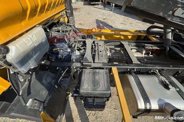 Sinotruk HOWO Tongshuai 170hp 4X2(6 wheels) Fast Gear 8-Speed Wrecker Truck (Hubei Longmu) Chassis (3) | 86Trucks