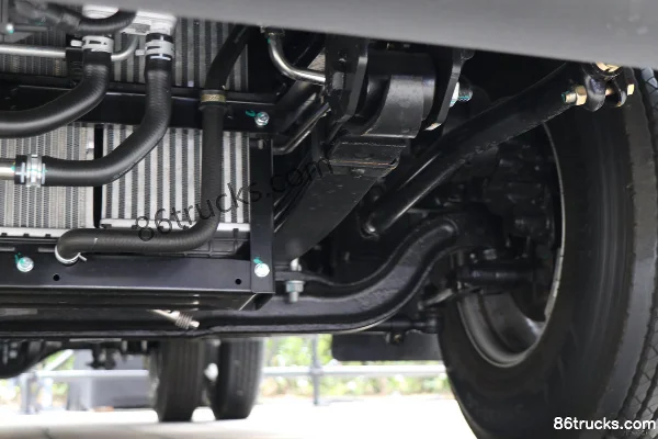 FARIZON Xingzhi T9M Smart Edition 4.135m Single Row Methanol Plug-in Extended Range Hybrid Cargo Truck with Side Panels 4X2(6 wheels) Chassi