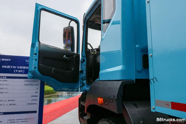 SANY 26 Model TAI 5 Lightweight 422 8X4(12 wheels) 6.5m pure electric dump truck CATL 262kWh Cab (1) | 86Trucks