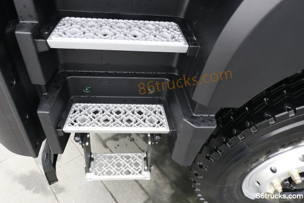 SANY 26 TAI 5 lourd 428 8X4(12 roues) 8,2 m camion benne 100% électrique CATL 600 kWh Cabine (2) | 86Trucks