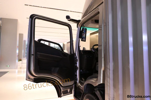 FARIZON Xingzhi TXE Premium Edition 4.15m Single Row Electric Van Light Truck Xuanwu 154kWh 4X2(6 wheels) Cab (1) | 86Trucks