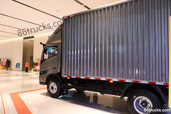 FARIZON Xingzhi TXE Premium Edition 4.15m Single Row Electric Van Light Truck Xuanwu 154kWh 4X2(6 wheels) Body (2) | 86Trucks