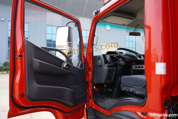 Dongfeng K6 180 hp 2.5L Diesel 4X2(6 wheels) Fast Gear 6-speed Medium Body 4.1m Refrigerated Truck Cab (1) | 86Trucks