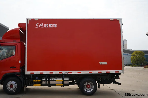 Dongfeng K6 180 hp 2.5L Diesel 4X2(6 wheels) Fast Gear 6-speed Medium Body 4.1m Refrigerated Truck (1) | 86Trucks