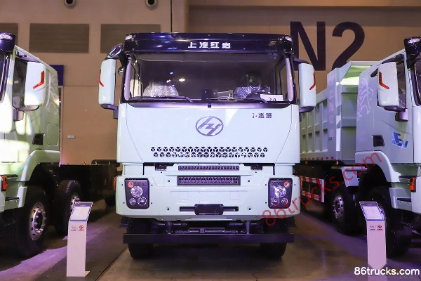 SAIC Hongyan Genlyon Heavy-Duty 8X4(12 wheels) 8.6m Electric Dump Truck CATL 600kWh Exterior (2) | 86Trucks