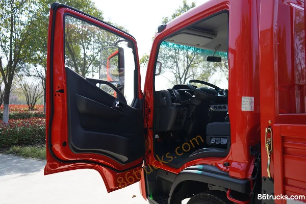 Dongfeng K6 2.5L Diesel 180hp 4X2(6 wheels) Fast Gear 6-speed Wide Body Air Brake 4.17m Single Row Flatbed Light Truck Cab (1) | 86Trucks