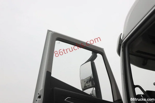 SAIC Hongyan Genlyon H6 4X2(6 wheels) Fuel Cell Tractor Truck CATL 100.27kWh Cab (2) | 86Trucks