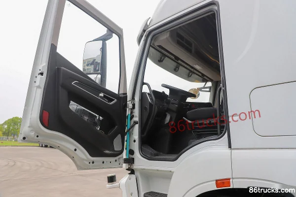 SAIC Hongyan Genlyon H6 4X2(6 wheels) Fuel Cell Tractor Truck CATL 100.27kWh Cab (1) | 86Trucks