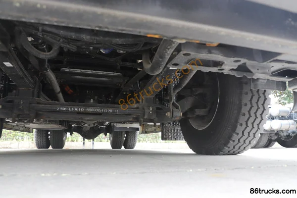 SAIC Hongyan Genlyon H6 4X2(6 wheels) Fuel Cell Tractor Truck CATL 100.27kWh Chassis (3) | 86Trucks
