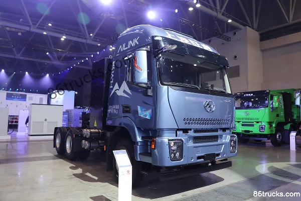 SAIC Hongyan Genlyon Standard Load Version 6X4(10 wheels) High Roof Pure Electric Tractor Truck CATL 600kWh Exterior