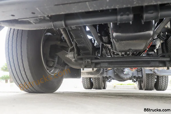 SAIC Hongyan Genlyon Diesel 480 hp 6X4(10 wheels) AMT Automatic Tractor Truck (Export Model) Chassis (2) | 86Trucks