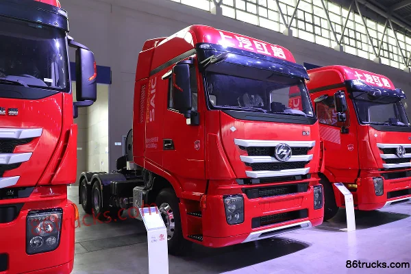 SAIC Hongyan Genlyon Standard Load Version 14.6L LNG 560 hp 6X4(10 wheels) Fast Gear 16-Speed AMT Automatic High Roof Tr